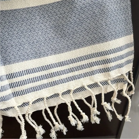 Like New Anthropologie Tribe Alive Fringed Poncho Top One Size - Picture 6 of 8